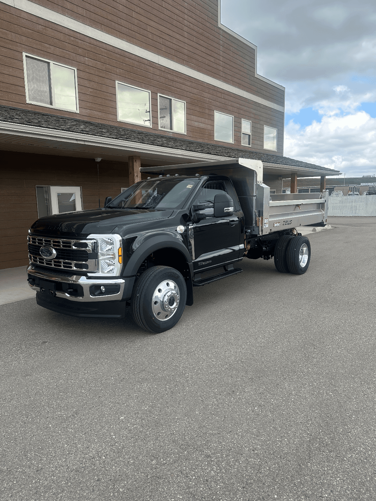 2026 FORD F-600 XLT